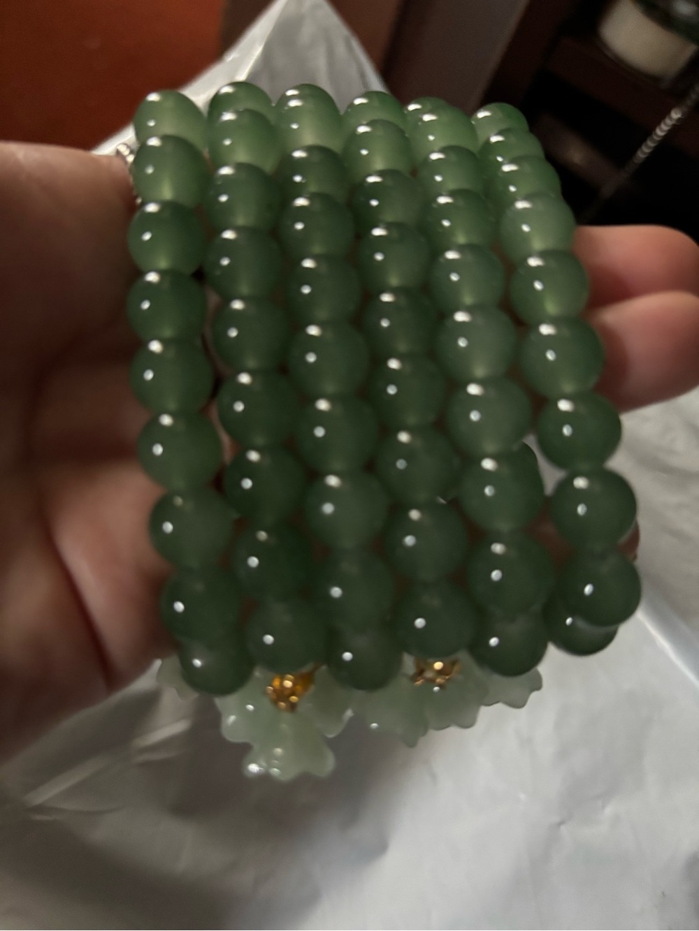 Green Jade Beaded Bracelet with Pale Jade Flower Charms!! - Picture 2 of 6